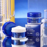 Sıkılaştırıcı-Kırışıklık Karşıtı Yüz Kremi 100g Beyazlatıcı&Çil Önleyici